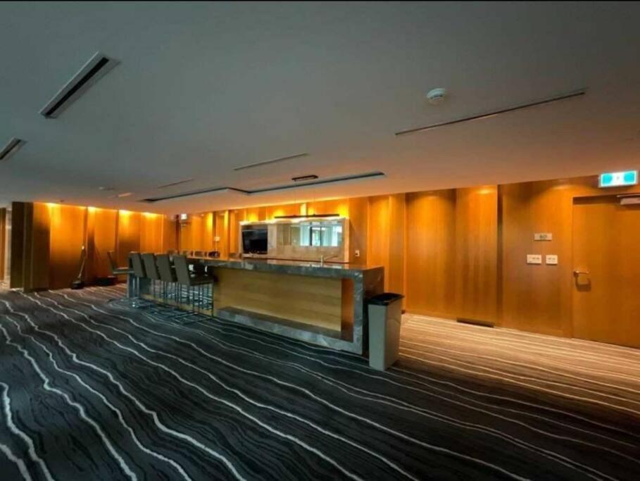 Cn Tower View With Free Parking, Pool, & More Amenities Toronto Exterior foto